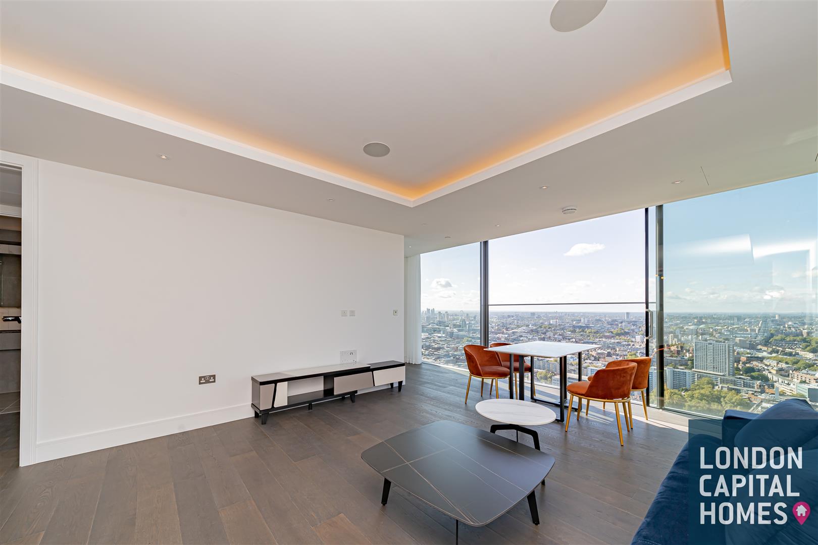 2 bed property in Carrara tower, 1 Bollinder Place, London